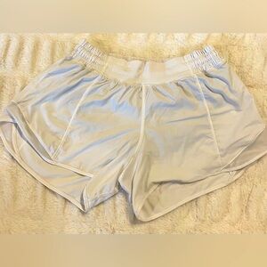 Lululemon white shorts size 6